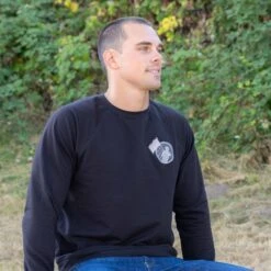 Flag Man Badge Crew Neck (Black)-6867146539078 -Baseball Equipment Store baseballism flagman badge crewneck black 003