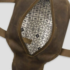 Glove Leather Toiletry Bat Bag - Scorebook-7143776813126 10 Glove Leather Toiletry Bat Bag - Scorebook-7143776813126 -Baseball Equipment Store baseballism flagman toiletry bag 002