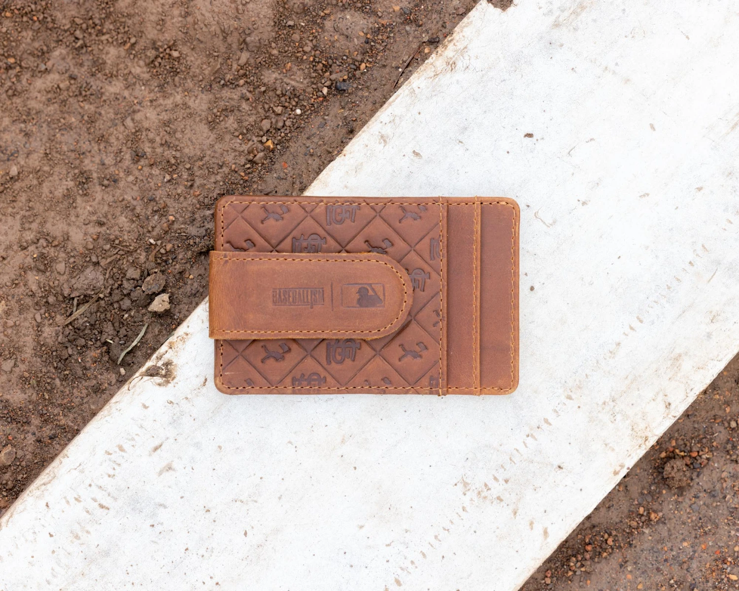 Flag Man Glove Leather Money Clip Wallet - St. Louis Cardinals-6675156140102 5 Flag Man Glove Leather Money Clip Wallet - St. Louis Cardinals-6675156140102 - Image 3